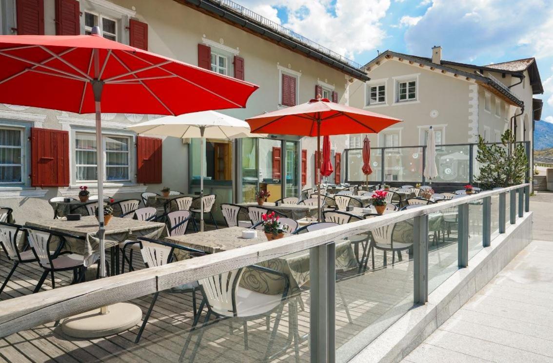 Gasthaus & Hotel Berninahaus Pontresina Bagian luar foto