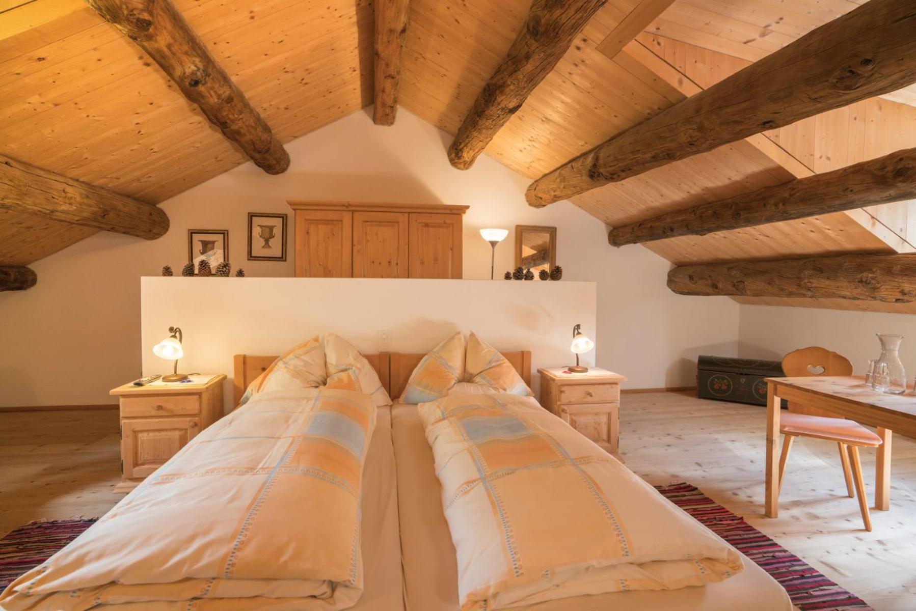 Gasthaus & Hotel Berninahaus Pontresina Bagian luar foto